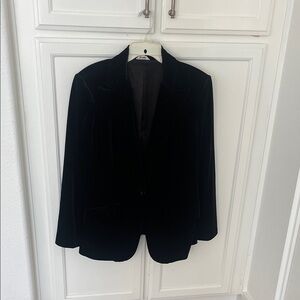 Max Studio Black Velvet Blazer